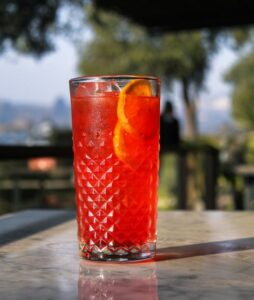 Freshy Cherry- Tragos con Gin Elemental